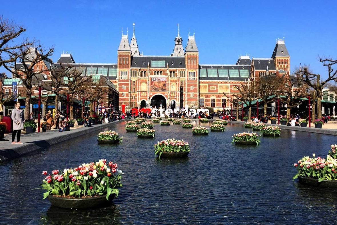 جاذبه های آمستردام: موزه Rijksmuseum آشنایی با جاذبه های آمستردام: موزه Rijksmuseum