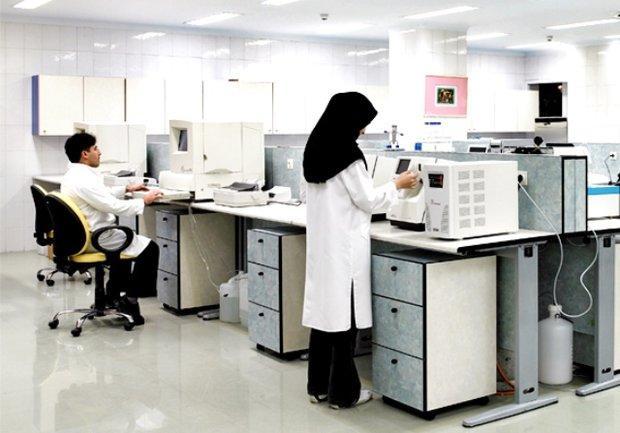 مطالبات آزمایشگاه ها با تاخیر یک ساله پرداخت می شود مطالبات آزمایشگاه ها با تاخیر یک ساله پرداخت می گردد