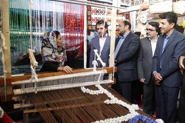 افتتاح نهمین نمایشگاه سراسری صنایع دستی در استان بوشهر