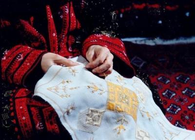 نمایشگاه سوزن دوزی بلوچ در موزه پوشاک سلطنتی سعدآباد برگزار می گردد