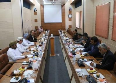 پیگیری اجرای 3 تفاهم نامه منعقد شده بین استان های هرمزگان و مسندم عمان