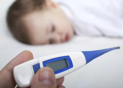 نکته بهداشتی: اندازه گیری دمای بدن نوزاد