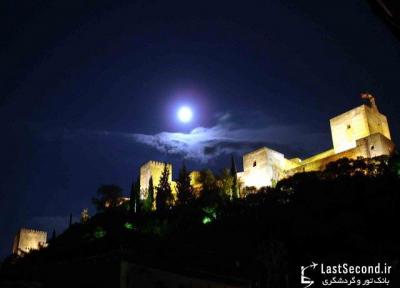 کاخ الحمرا، از جاذبه های گردشگری اسپانیا