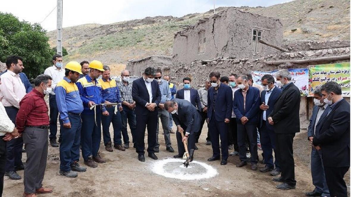 ارتقای خدمات در روستا ها موجب تثبیت جمعیت می گردد
