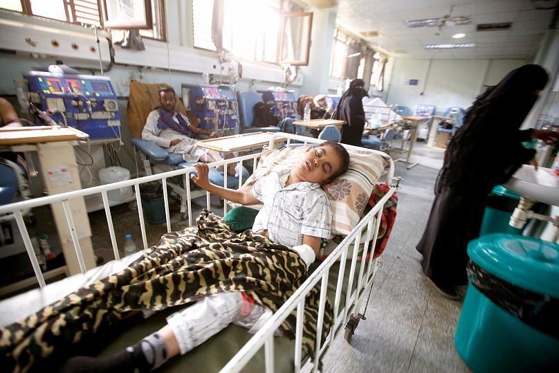 خبرنگاران هشدار وزیر بهداشت یمن نسبت به وقوع فاجعه عظیم در بیمارستان ها