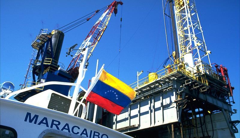افت فراوری نفت ونزوئلا به 300 هزار بشکه در روز
