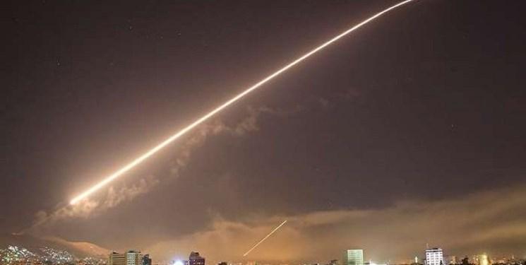 صدای چندین انفجار پیاپی در آسمان نزدیک اللاذقیه سوریه شنیده شد
