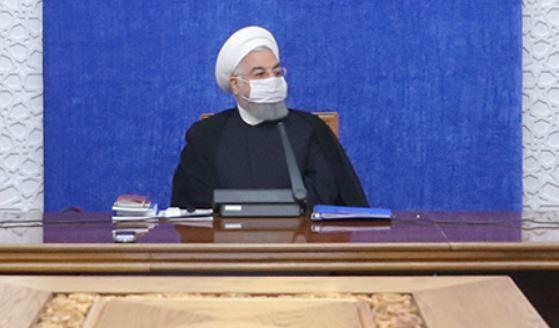روحانی: دولت نگذاشت موضوع کالا های اساسی موجب نگرانی مردم شود ، مدیریت قیمت ها اولویت نخست ماست
