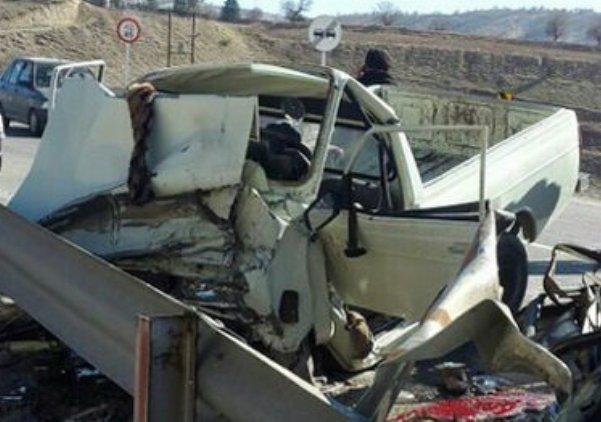 برخورد مرگبار دو خودرو در فارس