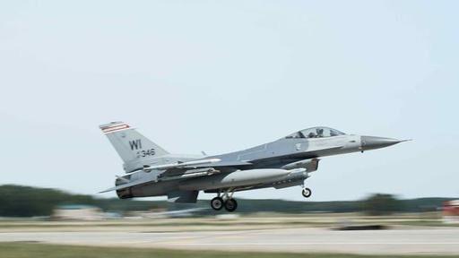 جنگنده اف-16 در آمریکا سقوط کرد