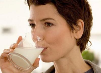 مزایای نوشیدن شیر بادام در شیردهی