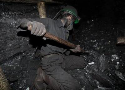 خبرنگاران پیکر بی جان دومین معدنچی زیرآوارمانده معدن طزره دامغان پیدا شد