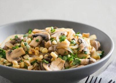 طرز تهیه سالاد قارچ با سس ماست