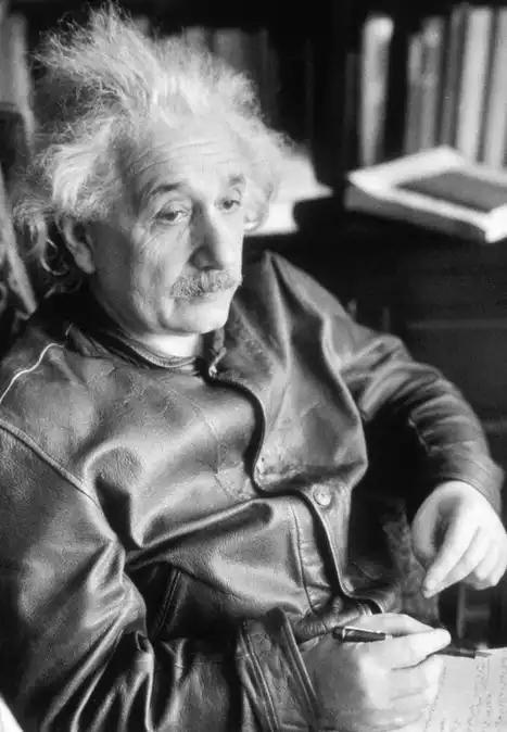 10 ویژگی مشترک میان نوابغ علمی و نویسندگان بزرگ